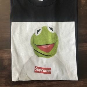 Black Kermit tee